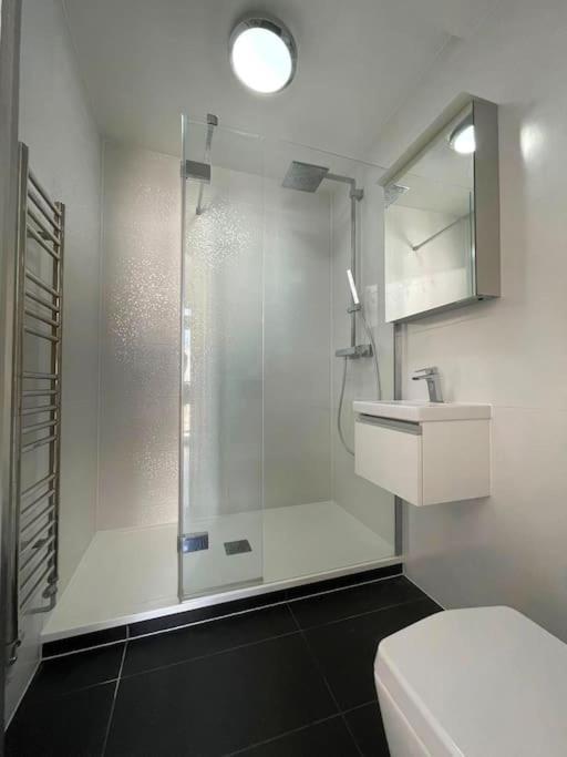 Apartmán Luxury Apart London Bridge Exteriér fotografie