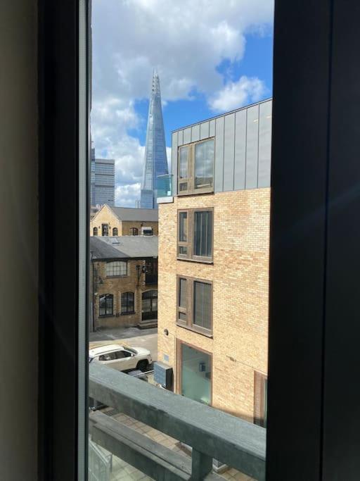 Apartmán Luxury Apart London Bridge Exteriér fotografie